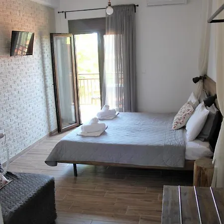Hotel apartamentowy House Ekton 3*
