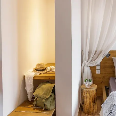 House Ekton Aparthotel