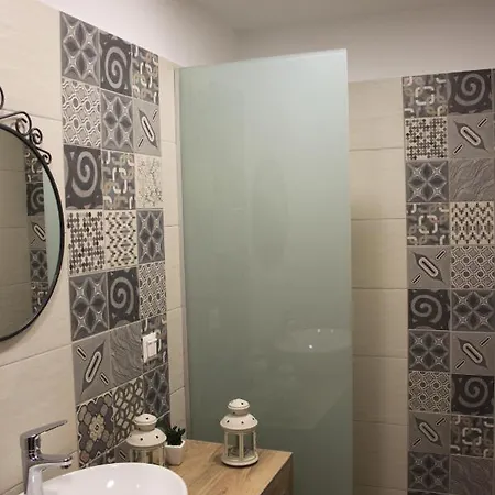 House Ekton Hotel apartamentowy 3*