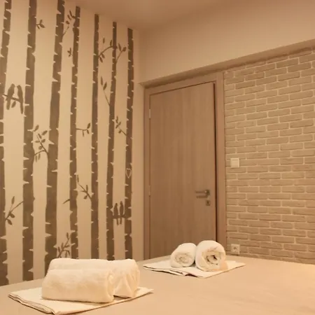 House Ekton Ξενοδοχείο με διαμερίσματα 3*