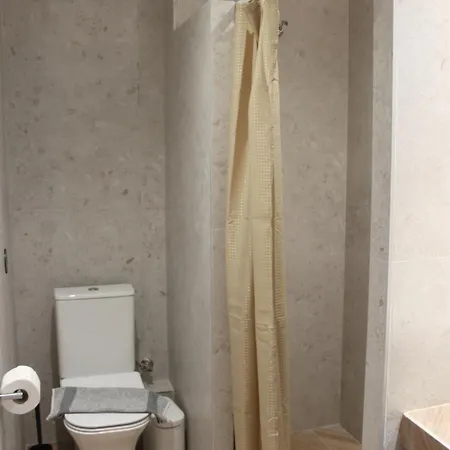House Ekton Pefkari