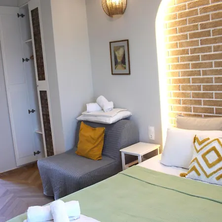 House Ekton 3* Пефкари