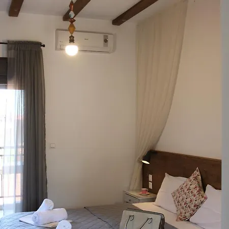 Hotel apartamentowy House Ekton Pefkari